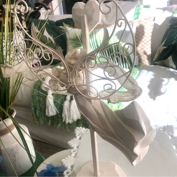 NEW! Sweet Harp Angel With Wings & Heart Topper Stand - Picture 3 of 5